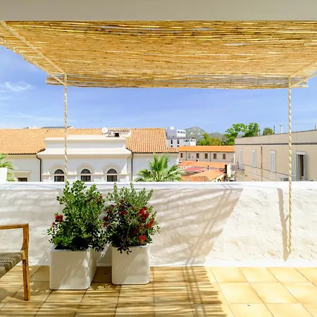 Апартаменты Roof33 Attico Di Lusso In Centro A