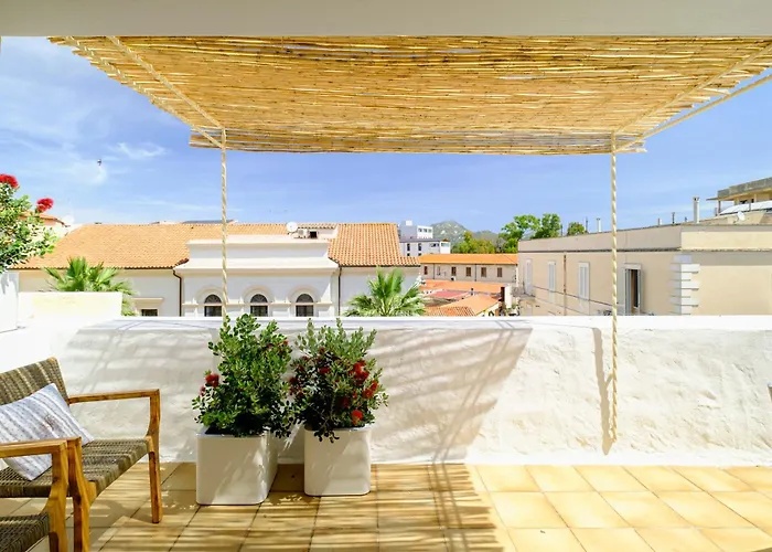 Apartment Roof33 Attico Di Lusso In Centro A